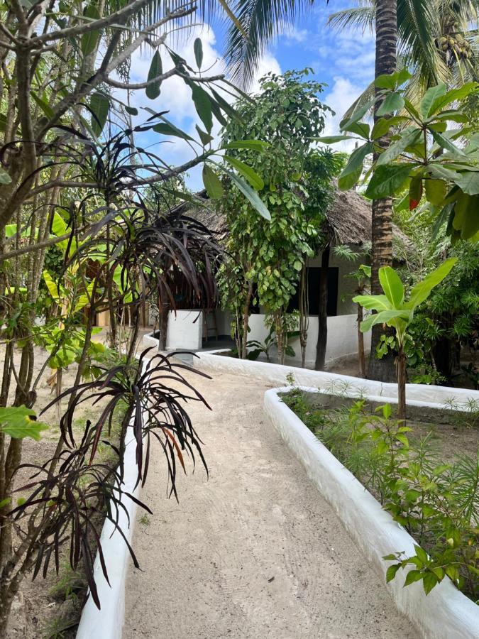 Karanga Bungalows Michamvi Kae Екстер'єр фото